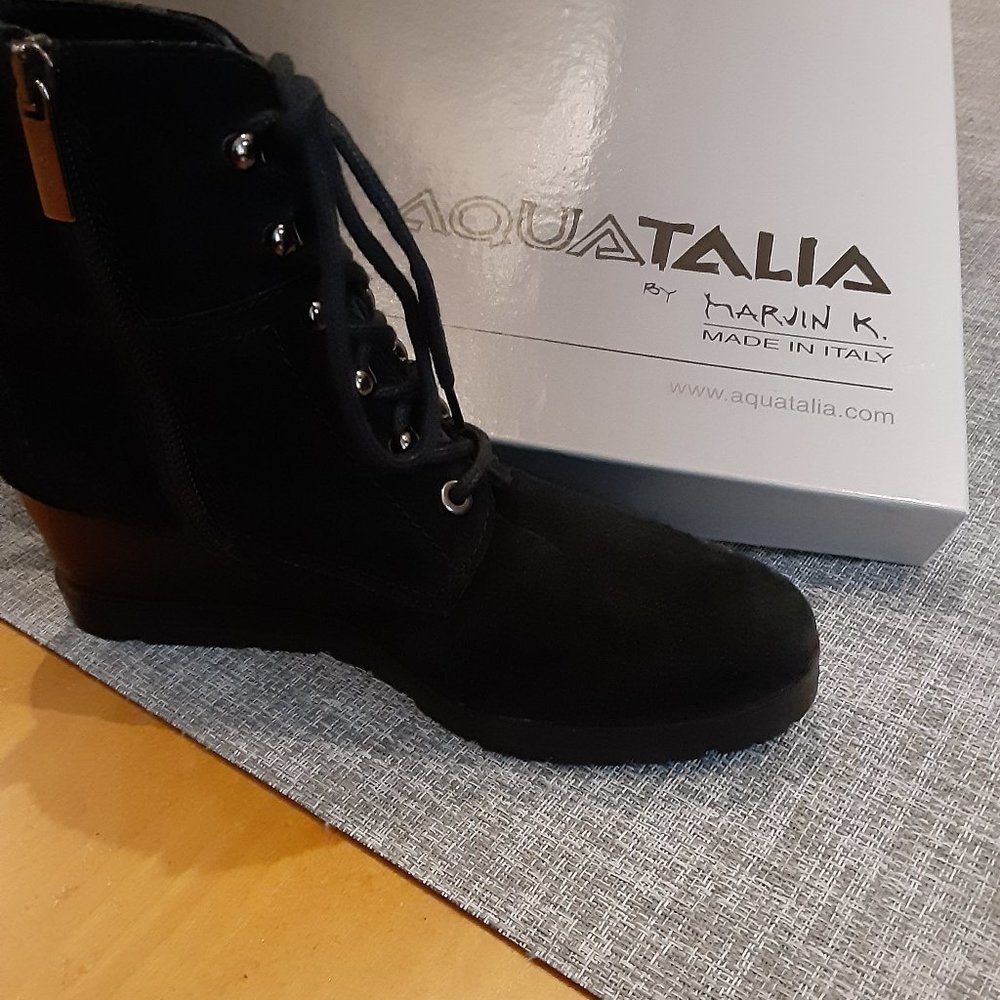 Aquatalia black suede wedge bootie sz 7